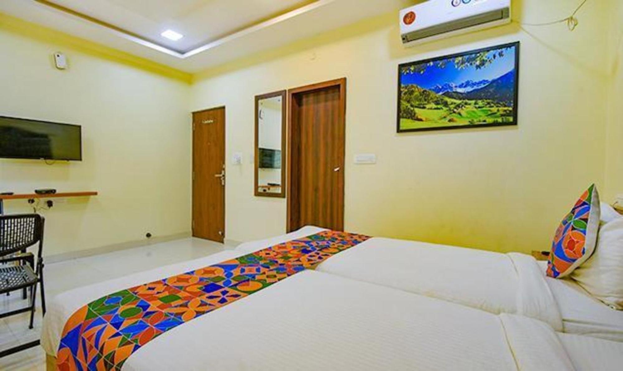 Fabexpress Purple Suites Inn Бенґалуру Екстер'єр фото